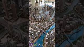 Stunning Cardboard Model of Dubai with Breathtaking Waterviews