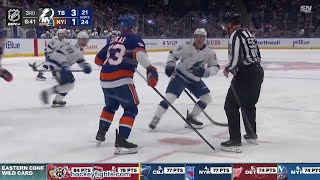 Yanni Gourde vs Casey Cizikas Apr 01, 2025