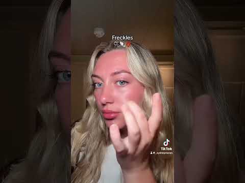 Love fake freckles #makeuptutorial #freckles #makeuptips #makeup #newmakeup #makeupproducts