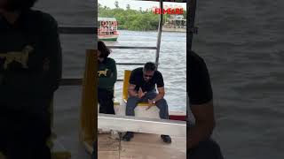 #AjayDevgn & #EshaGupta were spotted together at the Versova Jetty