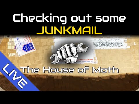 Checking out some JUNKMAIL!