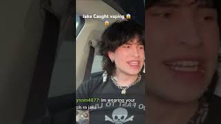 Jake Webber vaping on live. #jakewebber #jakewebberlive #johnnieguilbert