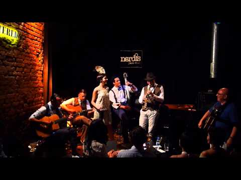 "It don't mean a thing..." Flapper Swing Band feat. Onder Focan @ Nardis Jazz Club ~ Sep. 11, 2014