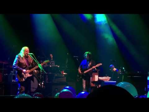Gov't Mule "Descending" (Black Crowes) New Year's Eve 2016-2017 Beacon Theatre NYC