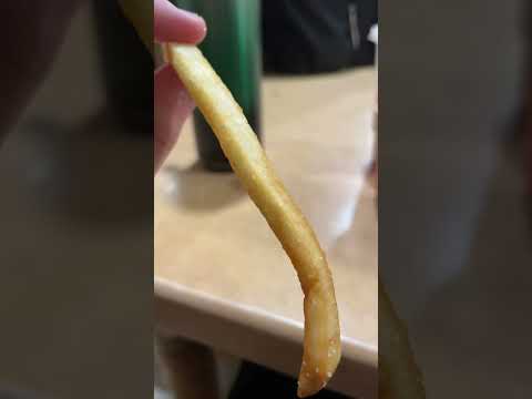 Long French fry (credit to @koiyaaurora )