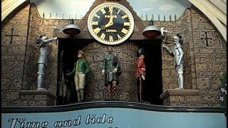Grand Arcade Animated Clock - Leeds