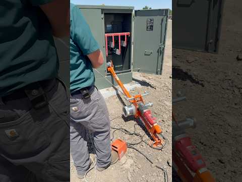 Pulling some 500’s💪 Hit Subscribe #electriciantools #milwaukeetools #commercialelectrician