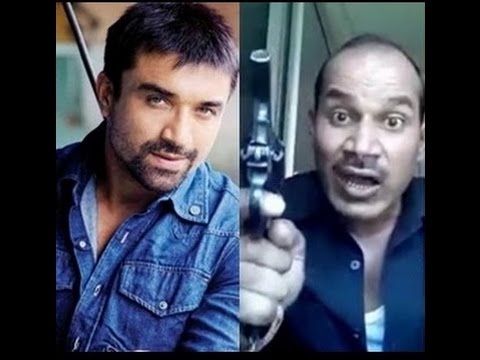 इसने तो ऐजाज़ खान को भिगोकर जूता मारा है।   Ajaz khan ko dham ki