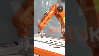 Perfectly Synchronized Robots at Work 🤖