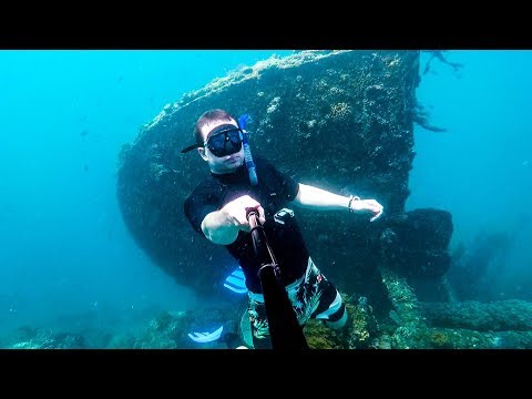 BEST DIVING & SNORKELING SPOT IN BALI. Freediving Japanese Shipwreck in Indonesia.