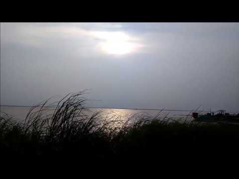 পদ্মা নদীর অপরূপ সুন্দর দৃশ্য। পদ্মার ঢেউ রে......
