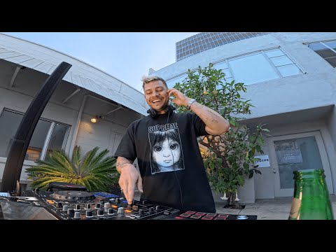 Live Tech House Mix at a Los Angeles Art Show Closing Party | 15grams