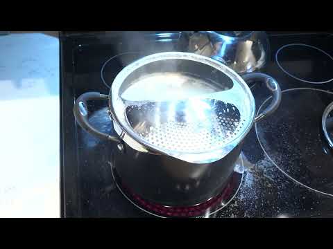 Spicy Cajun Chicken and Shrimp pasta short cooking video