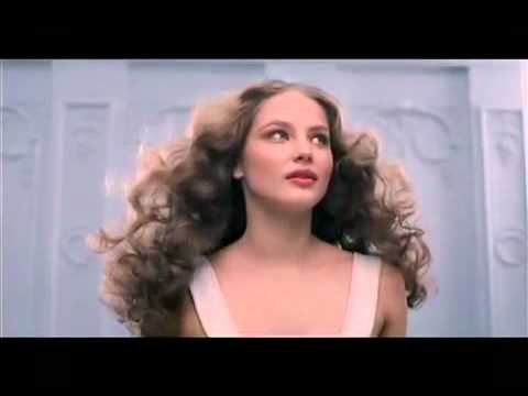 NINA RICCI (EUROPA DUBBING)