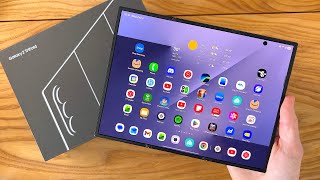 Samsung Galaxy Z Trifold Unboxing & First Impressions!
