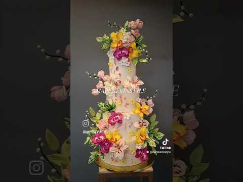 Vibrant Tropical Wedding cake #marckevinstyle #weddingcake #sugarflowers #cakedecorating