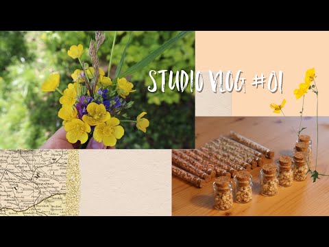 Little Studio Vlog - packing orders, press flowers