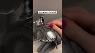 #LifeHacks #CleaningTips #HomeHacks #SmartLiving #DIYHacks #HouseholdTips #EverydaySolutions #Clean
