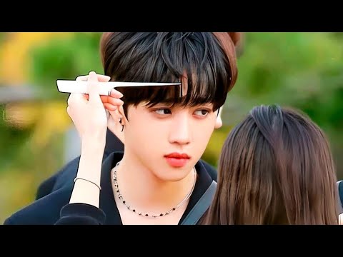A Poor Cafeteria Employee is in Love with a Famous and Rich Idol, but Suddenly Everything...