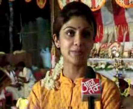 Shilpa Shetty Enjoying Bhuta Kola at her native - Mangalore Part 3