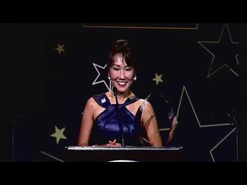 Fremont College   Dr  Sabrina Kay Accepts After School All Star Award