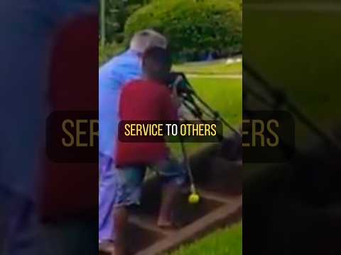 HELPING SOMEONE ❤️❤️❤️ #shorts