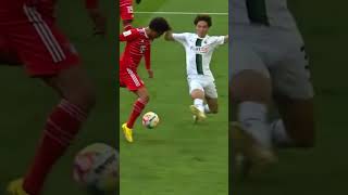 Japan’s Defensive Wall #football #soccer #bayern #arsenal  #tomiyasu  #asianfootball #samuraiblue