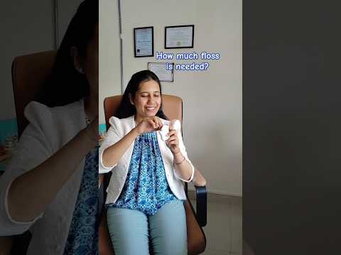 Dentist shows how to floss the right way✅ #dentalcare #teeth #flossing #dentalhygiene #dental