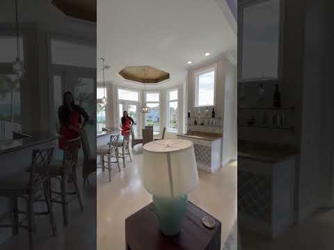 Home on Longboat key with 2 boat docks, minutes to the Bay. #longboatkey #homeforsale #dreamhome