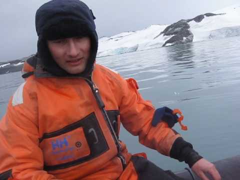 Groningen Marine Biology researchers at work in the Antarctic
