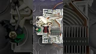 Circuit Breaker Working Principle at Slow Motion