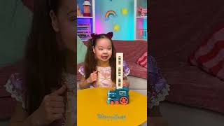🚂😍Pembangun Kereta Api Domino: Mainan Seru untuk Anak-Anak!