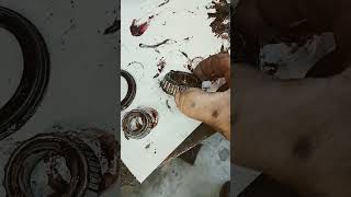 15 second Tech tip  #QuickTechTip #DIY15Seconds #TechTricks #BearingBasics #classiccars #automotive