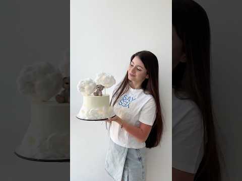A sweet catch from the sky ☁️ #cloudcake #aestheticcake #cakelover #cutedessert#cakereel#bakingmagic