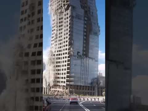 delhi building collapse