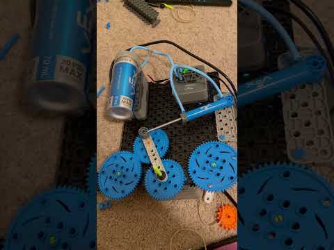 Motor sharing with pneumatics #robot #robotics #shorts