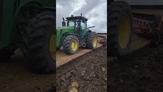 #johndeere #farmlife #tractor #tractortok #tractorlover #tractorshow #antiquetractor #usa #1456 #5e