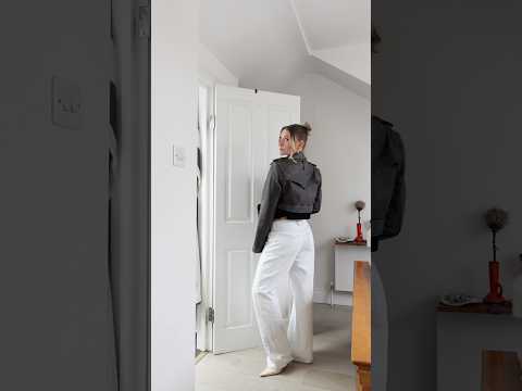 THIS WHOLE SECOND HAND OUTFIT COSTED ME £111.50 (on the pricy side for me!!!)