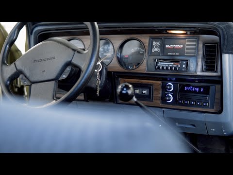 Hodson Motors Installs a Newport Radio