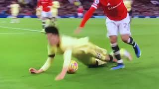 La defensa de Tomiyasu Takehiro que hizo aplaudir a Ronaldo