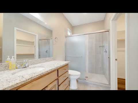 Fall in Love with This Oak Grove Ranch-Style Gem ❤️