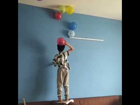 Balloon Static Electricity Trick | 4th Grader Science Experiment #shorts