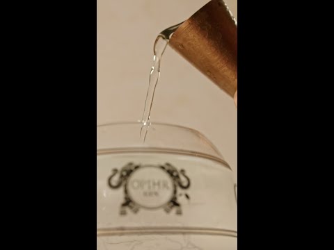 When the light hits the gin just right 💛