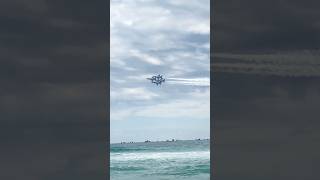 Lockheed Martin USAF F-16 Fighting Falcon THUNDERBIRDS #airshow #airforce #military #viral #shorts