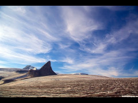 Wapta Icefields Hike in the Canadian Rockies