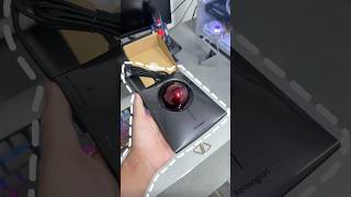 How could it be a ball???🤨#tech #techgeek #techtok #lifetips #computer #desksetup #boyswillbeboys
