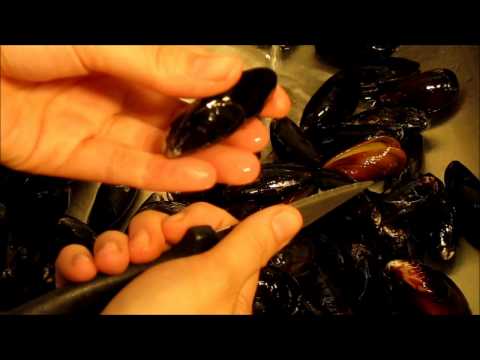 Mussels in White Wine - The Insanely Sexy Potato Show