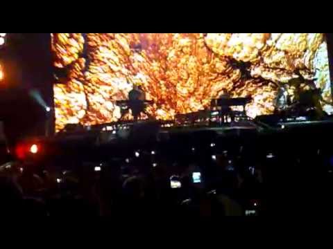 Linkin Park  - Iridescent,Numb,Breaking The Habit (Live Jakarta Indonesia 21 Sept 2011)