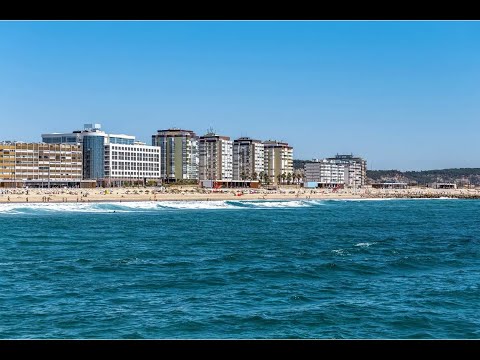A walk in Lisbon Beach - Costa da Caparica
