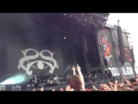 Stone Sour - Through Glass (Live at Download 2013)